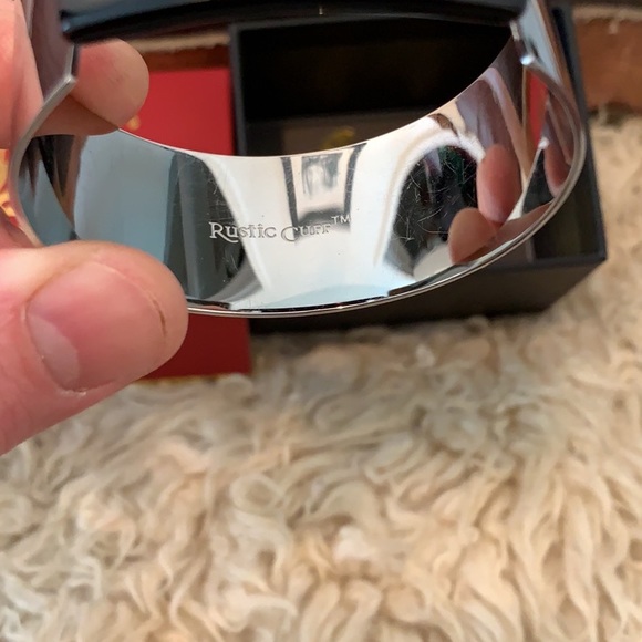 Rustic Cuff - Picture 5 of 6